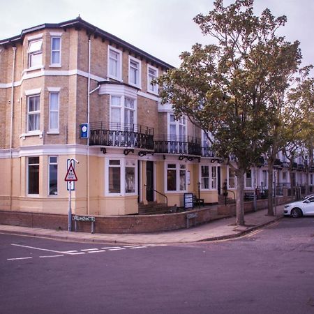 The Embassy Hotel Great Yarmouth Exterior photo